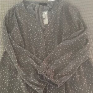 Tahari Gray Printed V-Neck Blouse